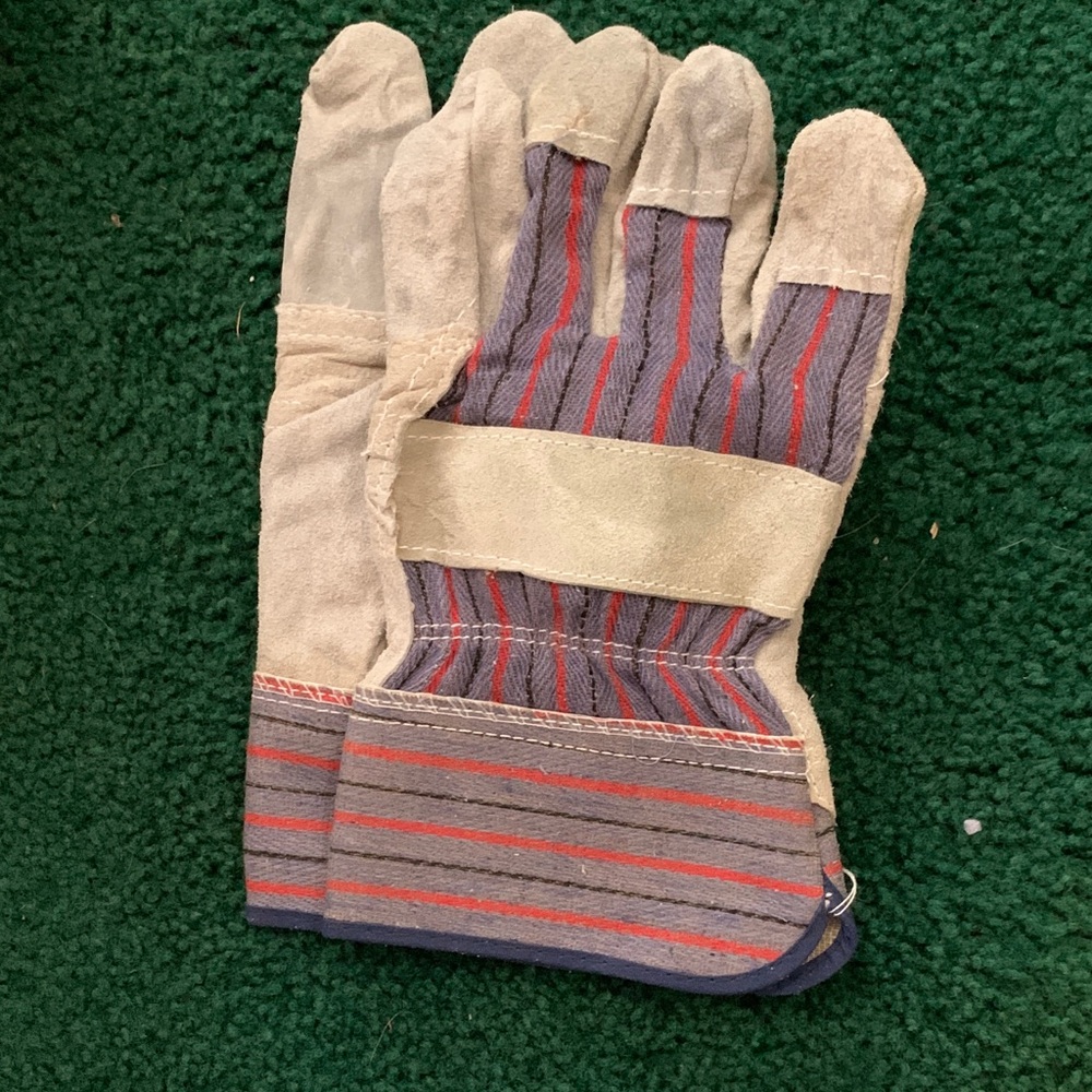 NWOT Striped Work Gloves with Red and Gray Accents